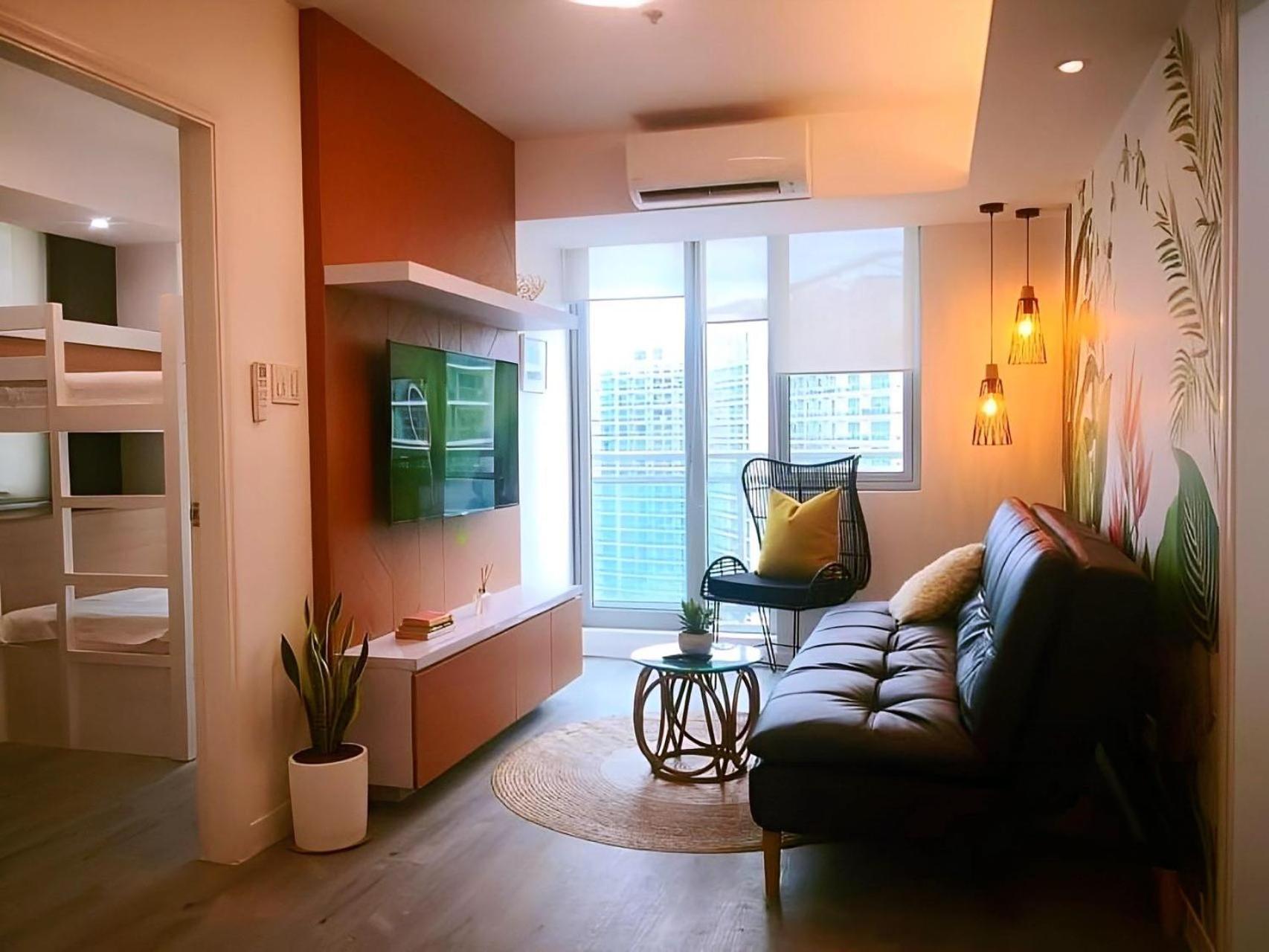 Manila Urban Resort At Azure Εξωτερικό φωτογραφία