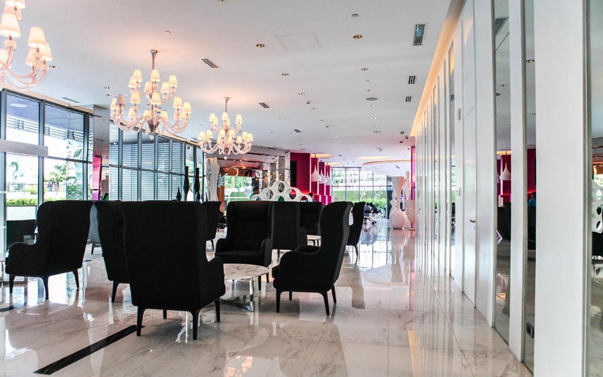 Manila Urban Resort At Azure Εξωτερικό φωτογραφία