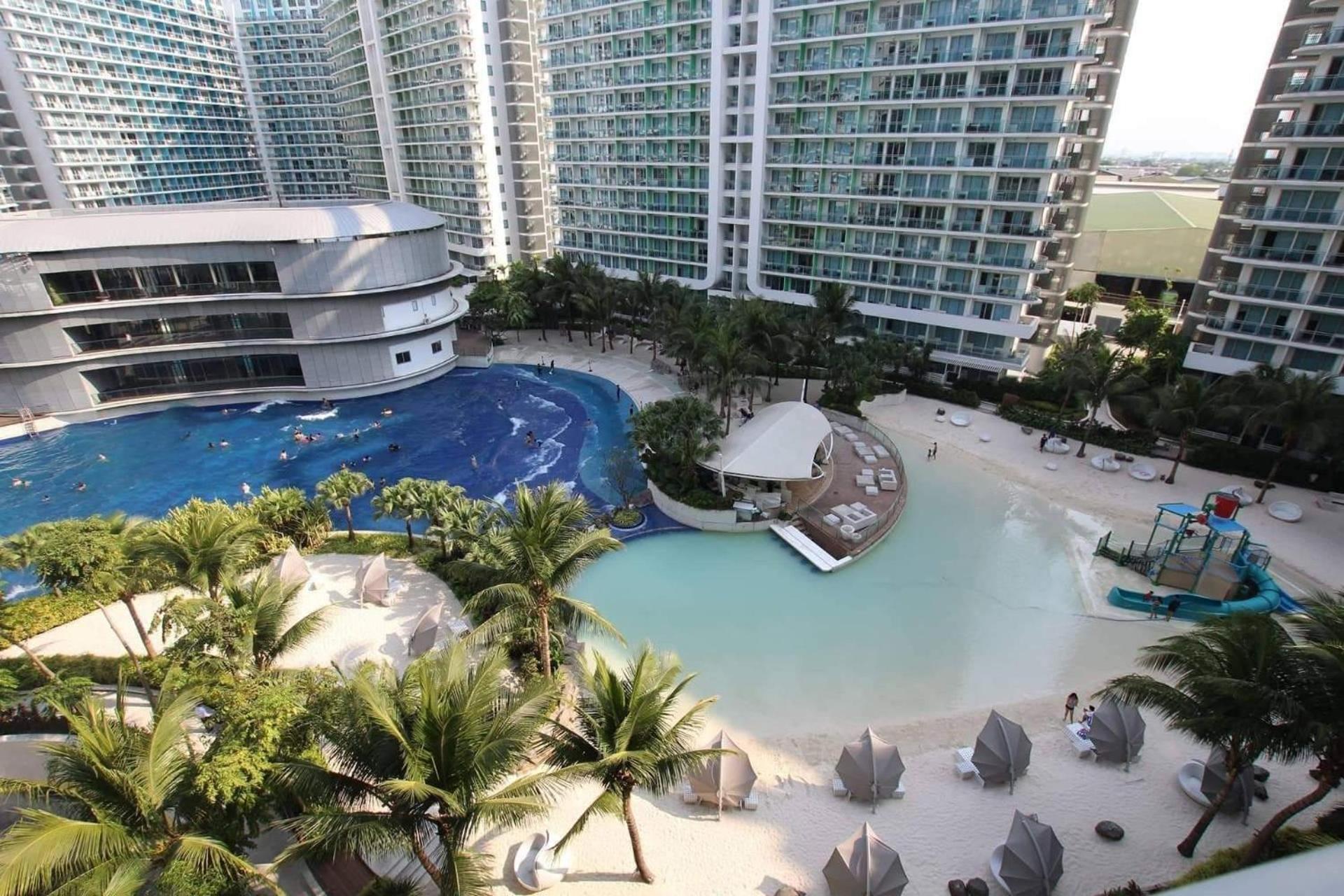 Manila Urban Resort At Azure Εξωτερικό φωτογραφία