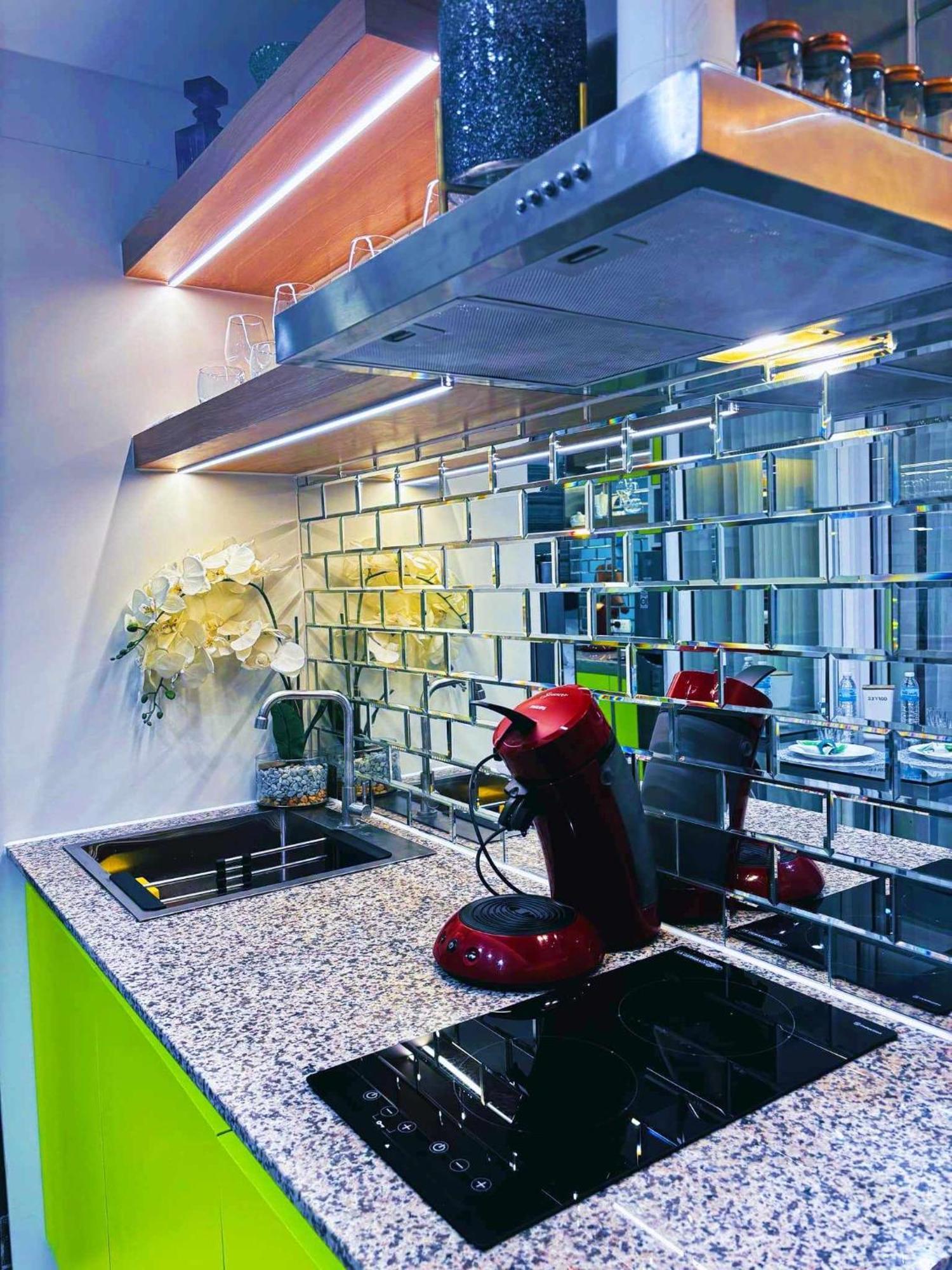 Manila Urban Resort At Azure Εξωτερικό φωτογραφία
